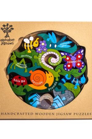 Wooden Jigsaw Puzzle: Cruimhíní (Creepy Crawlies)